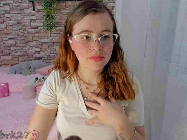 zoe-brk webcam