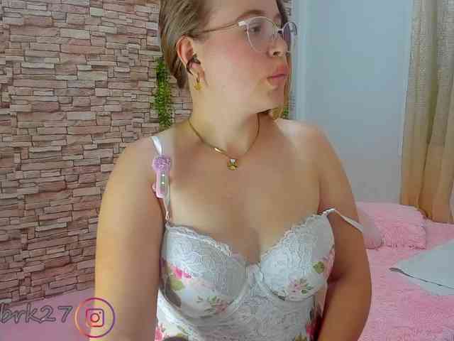 zoe-brk webcam