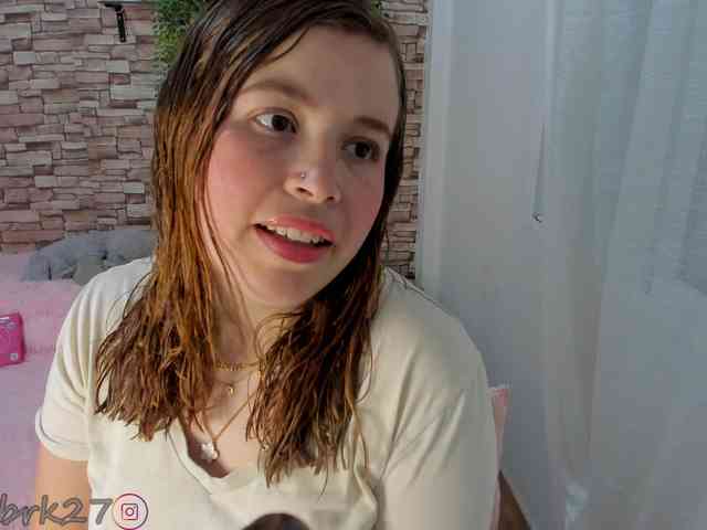 zoe-brk webcam