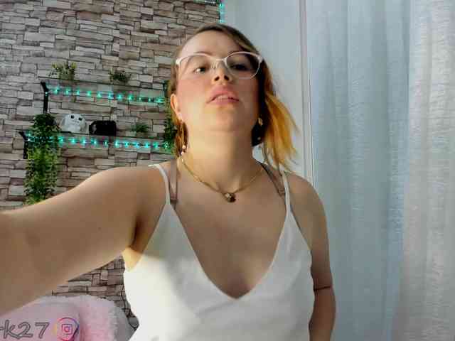 zoe-brk webcam