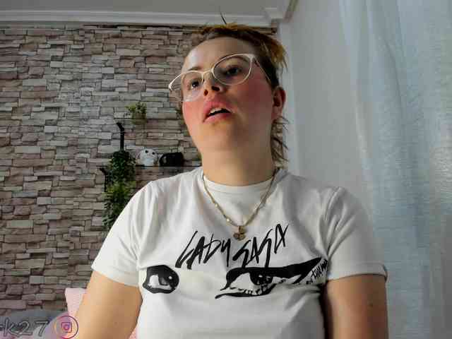 zoe-brk webcam