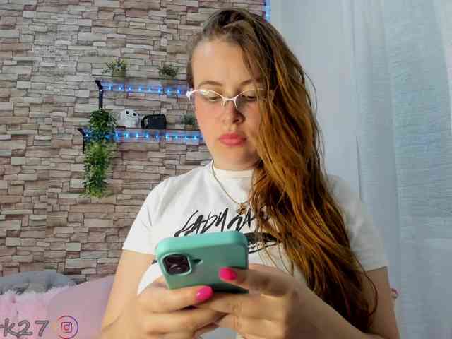 zoe-brk webcam