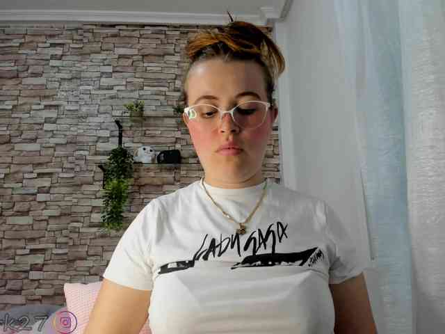zoe-brk webcam