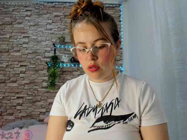 zoe-brk webcam