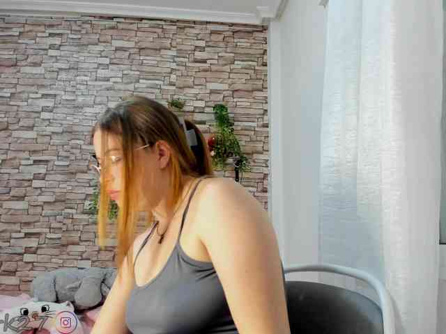 zoe-brk webcam