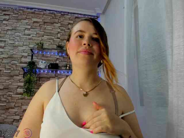 zoe-brk webcam