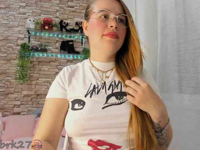 zoe-brk webcam