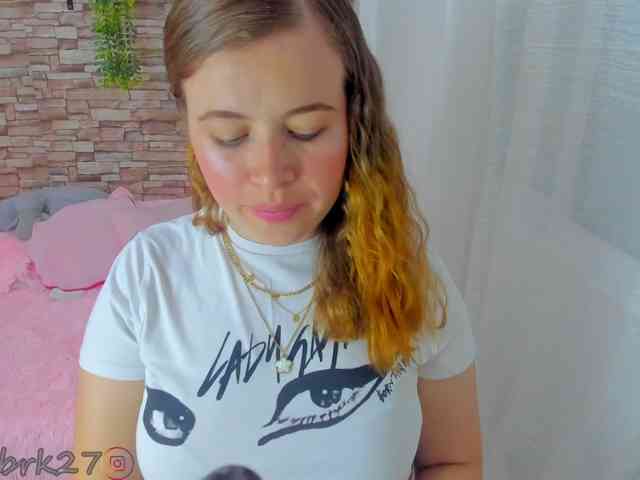 zoe-brk webcam
