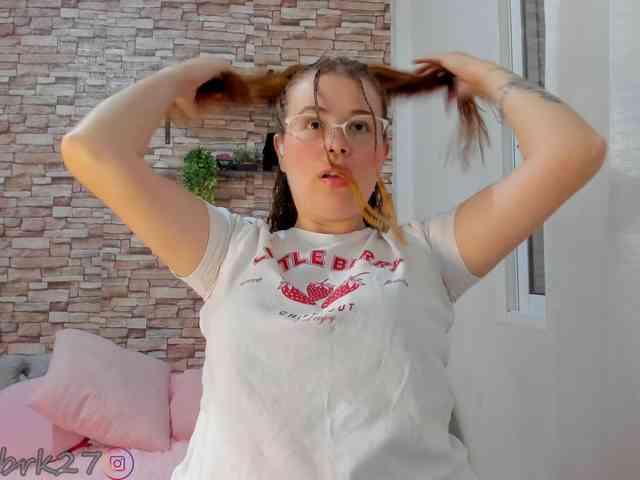zoe-brk webcam