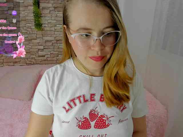 zoe-brk webcam