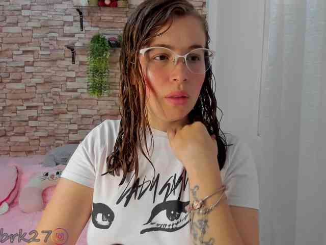 zoe-brk webcam
