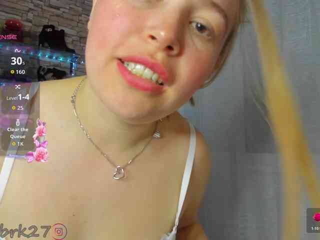 zoe-brk Live Webcam on BongaCams
