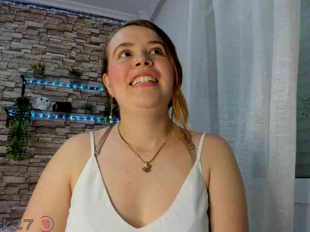 zoe-brk webcam