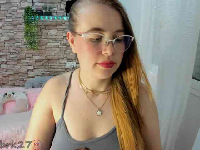 zoe-brk webcam
