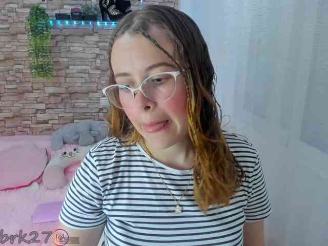 zoe-brk webcam