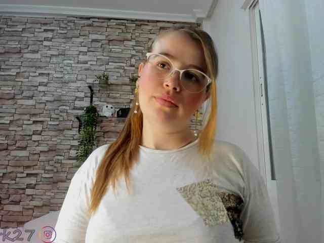 zoe-brk webcam