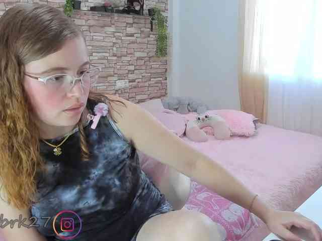 zoe-brk webcam