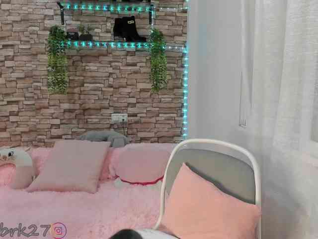 zoe-brk webcam