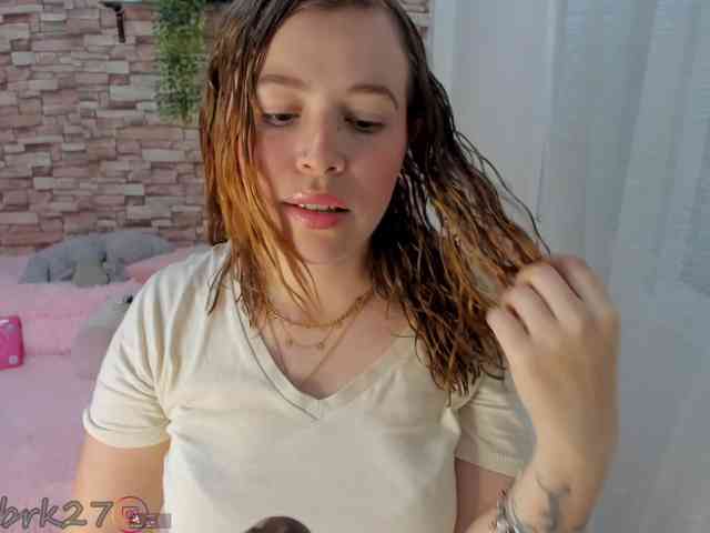 zoe-brk webcam