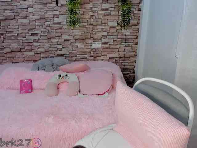 zoe-brk webcam