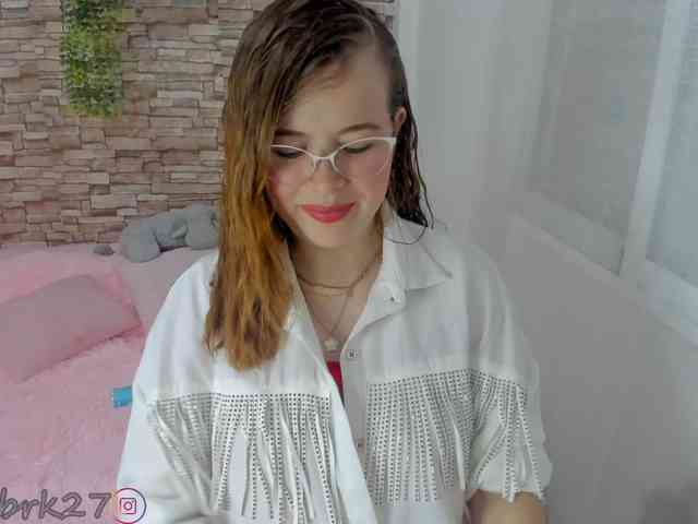 zoe-brk webcam