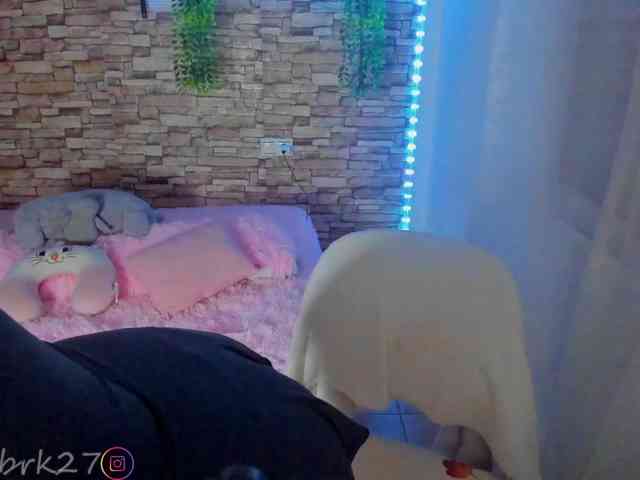 zoe-brk webcam