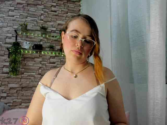 zoe-brk webcam
