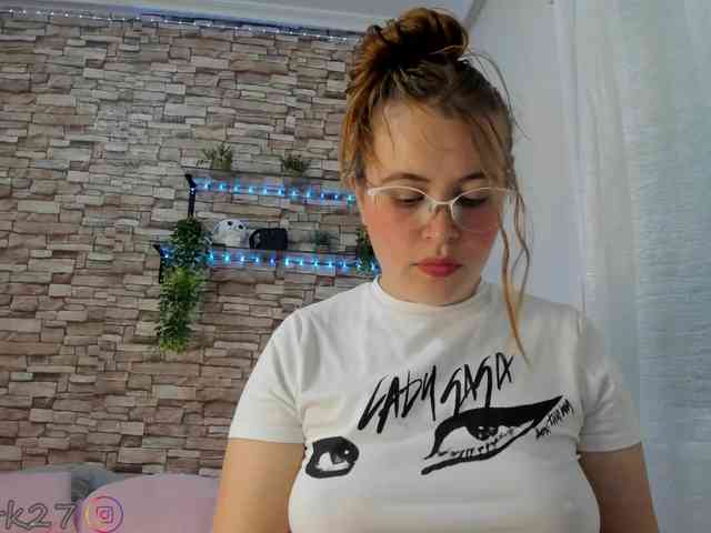zoe-brk webcam