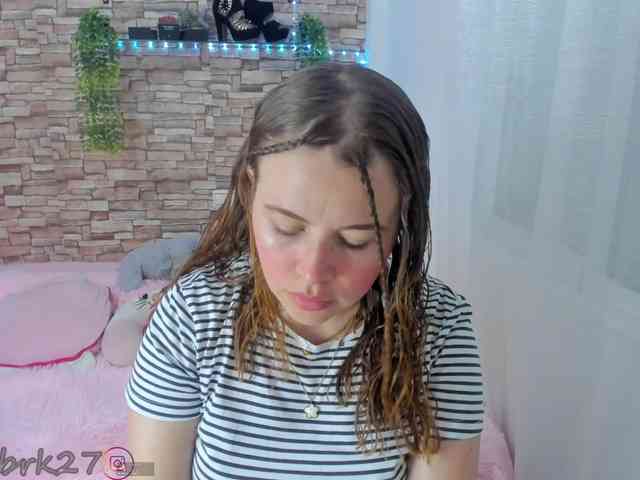 zoe-brk webcam