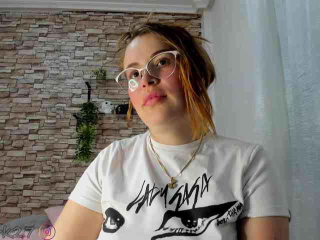 zoe-brk webcam