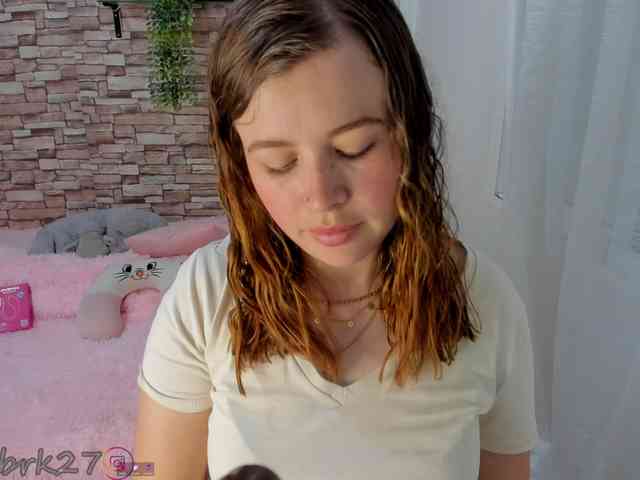 zoe-brk webcam