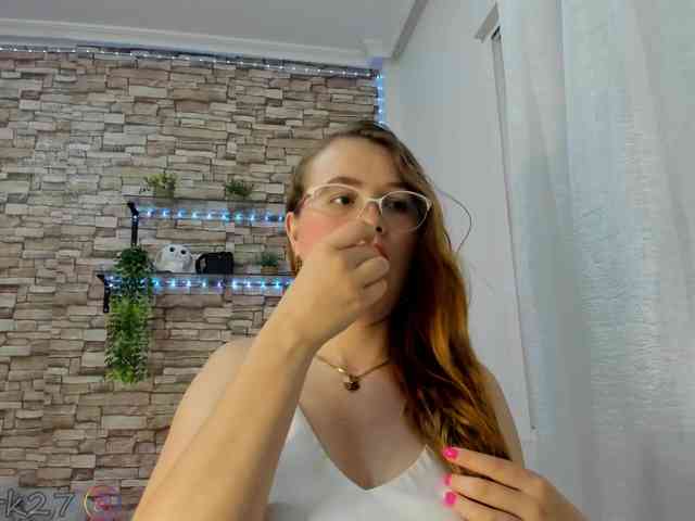 zoe-brk webcam