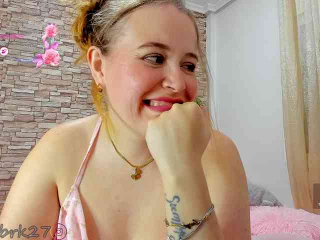 zoe-brk webcam