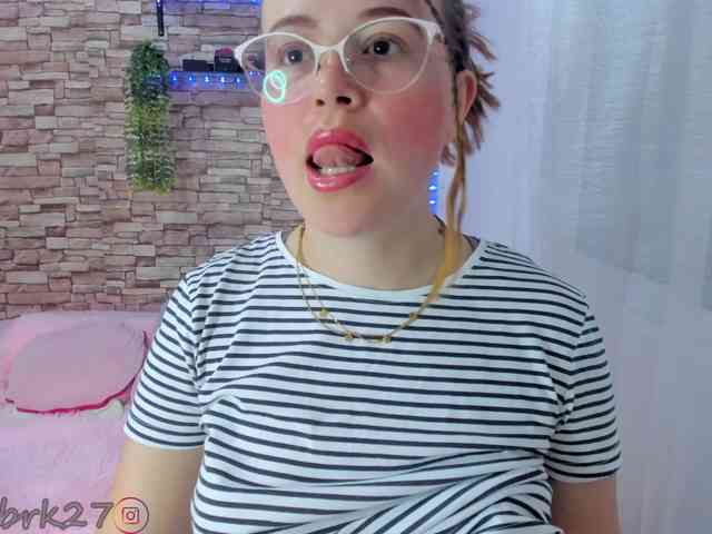 zoe-brk webcam