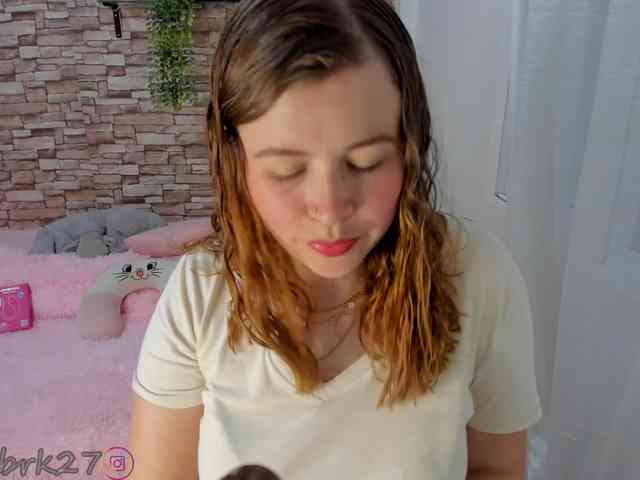 zoe-brk webcam