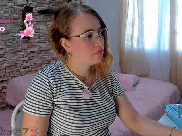 zoe-brk webcam
