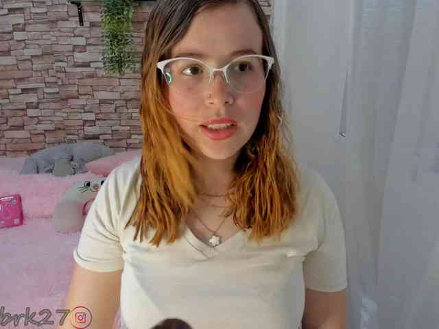 zoe-brk webcam
