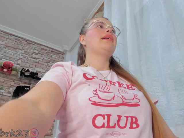 zoe-brk webcam
