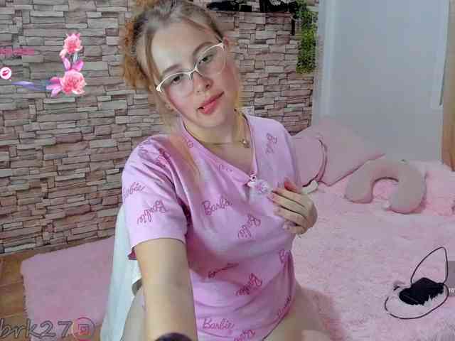 zoe-brk webcam