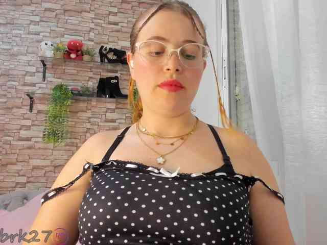 zoe-brk webcam