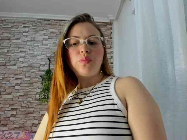 zoe-brk webcam