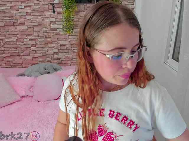 zoe-brk webcam