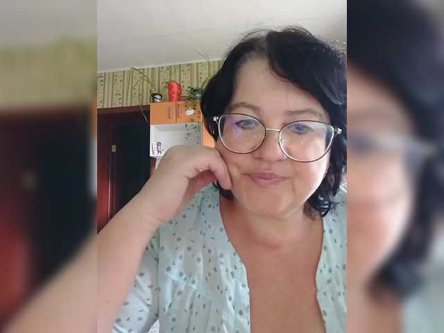 Chat with Tanya19722 live cam