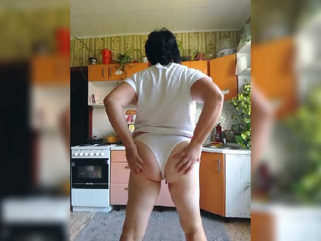 Tanya19722 live cam on BongaCams