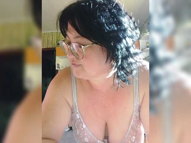 Tanya19722 live cam on BongaCams