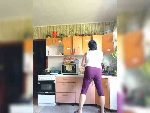 Tanya19722 live female cam on bongacams