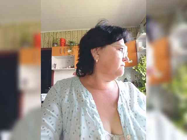 Tanya19722's cam show statistics and live stream