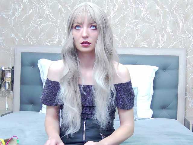 RosemaryGrey live cam on BongaCams