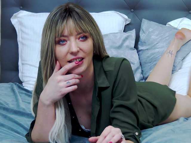RosemaryGrey live cam on BongaCams