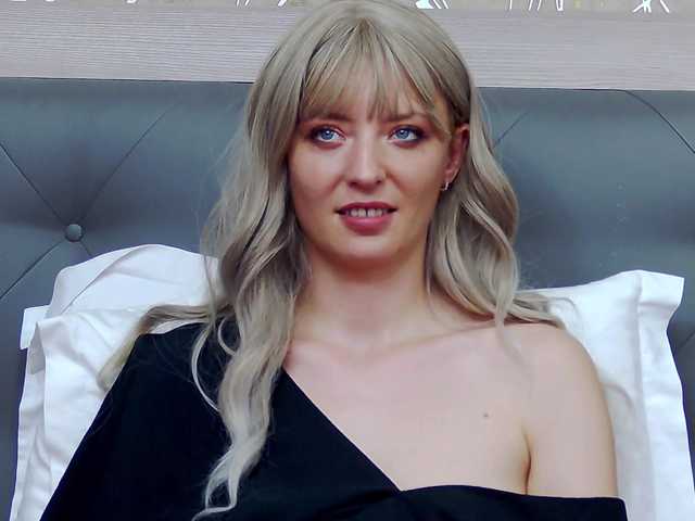 RosemaryGrey live cam on BongaCams